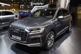 The sporty interior conveys luxurious charm; What S The Difference Between The 2020 Audi Q7 And Audi Q8