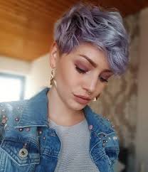 قصات شعر Hairstyle On Instagram حبييييت لون شعرها شرايكم Short Hair Styles Thick Hair Styles Curly Hair Styles
