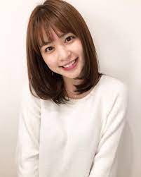 画像に含まれている可能性があるもの 1人 クローズアップ 室内 艶髪 カワイイ髪型 ヘアスタイリング