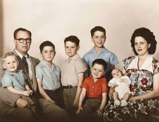 Tragic Details About The Osmond Family That Have Us In Tears ▶️ View it right here! http://mp4music.store/donny-osmond-says-hes-not-stopping-until-he-beats-a-record-set-by-elvis-presley/ #TheOsmonds #1972Classics #HeartfeltSongs #GratefulHeart ...