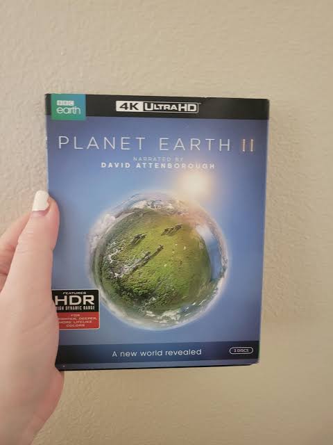 I'm a huge fan of documentaries and have been regularly blown away by how  pretty Planet Earth 2 is in 4k. What other documentaries do you recommend  in this format? : r/4kbluray