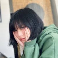 Crystal Cisco's Instagram, Twitter & Facebook