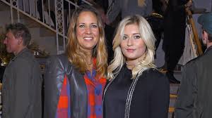 In gala spricht dana schweiger vorab über ihren erziehungsstil. Wie Til Dana Schweiger Zollt Lunas Ex Freund 23 Tribut Promiflash De