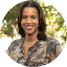 Brandi Thomas's Instagram, Twitter & Facebook