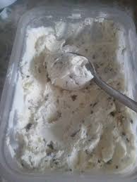 Sahneeis Grundrezept Cremig Suss Und Ohne Eismaschine Rezept Rezept Rezepte Dessert Rezepte Einfach Eismaschine Rezepte