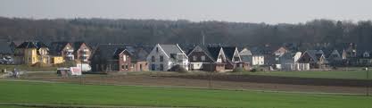 It was owned by several entities, from hostmaster of the day of vr netze gmbh to hostmaster of the day of fiducia & gad it ag, it was hosted by vr netze gmbh, ratiodata gmbh and others. Immobilien Gmbh Der Volksbank Bramgau Wittlage Immobilien Gmbh