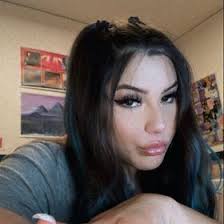 Marlyn Lemus's Instagram, Twitter & Facebook