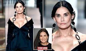 I think dramatic classic is the best for her. Ps9 Ms5 Pxq9m