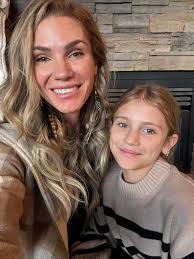 Does anyone know of a house for long term rental here at the lake?