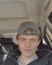 Darrell Woods (@darrellbadkidder_69) • Instagram photos and videos