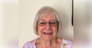 Sandy Humphrey's Instagram, Twitter & Facebook