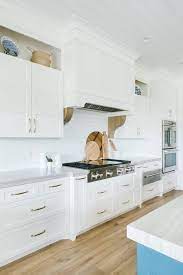 Chantilly Lace Oc 65 By Benjamin Moore Kitchen Cabinet Paint Color Best Whites White Kitchen Design Kitchen Inspiration Design Painted Kitchen Cabinets Colors