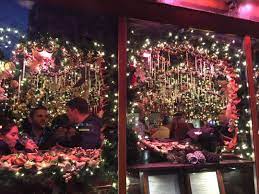 Christmas In Nyc Part Two Mix Match Mama Nyc Christmas Holiday Decor