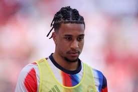 'Make us flinch' - Bayern Munich chief says if club would accept €200m for Michael Olise amid Liverpool links