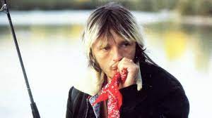 Renaud has 4 jobs listed on their profile. Tu Vas Au Bal Renaud Shazam