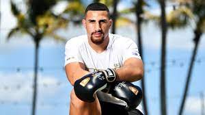 His parents come from mixed backgrounds including dutch, swedish and tongan. Justis Huni Withdraws From All Star Boxing Event With Concussion The Courier Mail