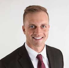 Louie Link's Instagram, Twitter & Facebook