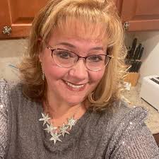 Tracy Genovese's Instagram, Twitter & Facebook