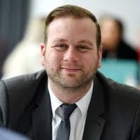 10+ "Andrew Barras" profiles