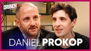 Politiky čeká nevyhnutelné: Změnit daně a lépe integrovat Ukrajince, říká  sociolog Prokop