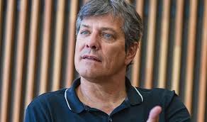 Sacó un cuchillo frente a mí": Mario Pergolini sacó a la luz su secuencia  más dramática en TV ESPECTÁCULO El Intransigente