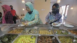 Agar tidak tertipu saat makan di warung makan, ada beberapa hal yang harus kamu perhatikan untuk. Lamis My Warung Hadirkan Konsep Tempat Makan Unik Hadirkan 17 Menu Masakan Nusantara Tribun Bali