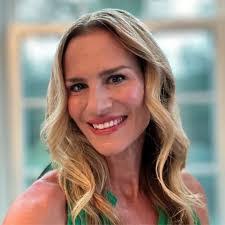 Michelle Reiser's Instagram, Twitter & Facebook