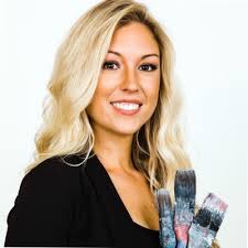 This mural for Lauren Sanders Thompson is done! Loved painting this with Andrea  Ehrhardt ! 💙💕