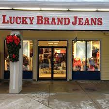 The kittery outlet stores are the perfect place to find clothing, accessories and special gifts for our guide to the fabulous kittery outlet stores. Lucky Brand 283 Us Route 1 Ste 105