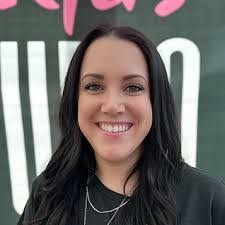 Victoria Dempsey's Instagram, Twitter & Facebook