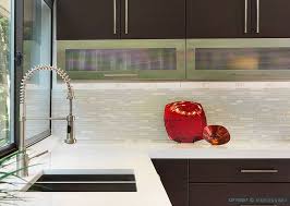 White & glass metal backsplash tile. 99 Glass Backsplash Ideas Top Trend Tile Designs Clean Look Modern Kitchen Backsplash Modern Glass Kitchen Glass Tile Backsplash Kitchen