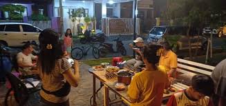 Hal yang membedakan karena keduanya memiliki struktur yang berbeda dan untuk keperluan yang tidak. Rapat Pembubaran Panitia Natal Oikumene Gereja Santo Albertus