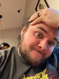 WISH ME LUCK…. I'm landing tomorrow and immediately have to drive to  Scotland for a farm Christmas festival that I want to see.🎄🎄🎄 It's going  to be wet and cold, but it's