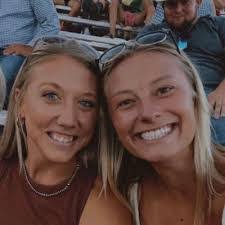 Keri Bauer's Instagram, Twitter & Facebook