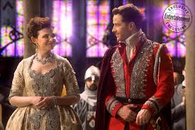 This classification suits most heroes of a number of traditional folk tales, including snow white, sleeping beauty, and cinderella. Once Upon A Time Ginnifer Goodwin Josh Dallas On The End Of An Era Ew Com