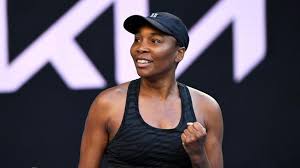 The tennis champion has also been active in a number of social causes, including working closely with unesco on promoting gender. Venus Williams Entfernt Sich Weiter Von Schwester Serena Und Martina Navratilova