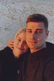 The germany's next top model winner from 2006 and her partner dustin schöne are expecting their first child. Lena Gercke Dustin Schone Ohne Sie Und Baby Zoe Im Urlaub Gala De