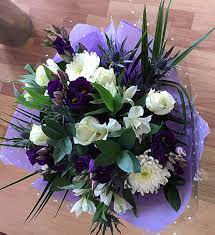 Flowers by design specialist in designing elegant and contemporary wedding ďź‚owers, whatever size and setting. Lymington Florist New Forest Florist Covering Hampshire And Dorset
