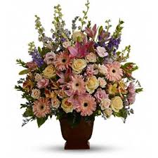 Teleflora S Loving Grace Dade City Florist Flowers And Gifts Galore Flower Delivery In Dade City Fl 33525 San Antonio Fl And Surrounding Areas In Florida