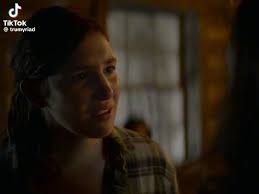 Ella Purnell hat Jackies Veränderung so gut dargestellt.