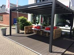 Ein Schattiges Platzchen Unter Der Pergola Sunrain Q In Kubus Form Pergola Markise Pergola Haus Und Garten