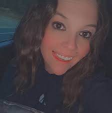 What are some dye-free alternatives to peanut butter crackers?