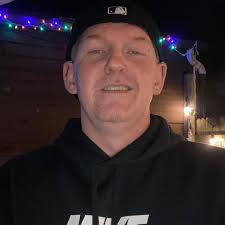 Asking for prayers for my family,my aunt unexpectedly passed away an we are  struggling to come up with the funeral and burial.She was my mothers only  sister and she is not doing