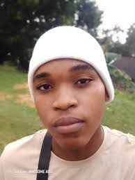 🚨 𝐁𝐑𝐄𝐀𝐊𝐈𝐍𝐆: Jamal Musiala leaves the pitch with an hamstring  injury, bad news for Bayern 🤕 After scoring key goal, Musiala's been  subbed off with injury in addition to Davies, Upamecano and more 🚫