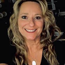 Katrina Kinard's Instagram, Twitter & Facebook