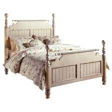 It catches you away in the opening chapter with two open doors and three drawers for storing any personal accessories. Hillsdale Wilshire King Poster Bed In Antique White