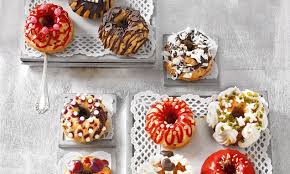 Mini Jubilaums Gugelhupfchen Rezept Leckere Kuchenrezepte Mini Gugelhupf Lebensmittel Essen