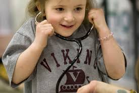 Youngsters swarm Purpur, Gambucci