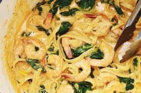 Pates Aux Crevettes Sauce Cremeuse Aux Epinards Recette Recettes Poissons Et Fruits De Mer Cuisine Culinaire Pates Crevettes