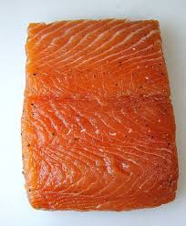 Faites Votre Propre Lox Saumon Fume Avec Cette Recette Facile De Lox Tu N Iras Jamais B Recette Facile Saumon Fume Poisson Fume